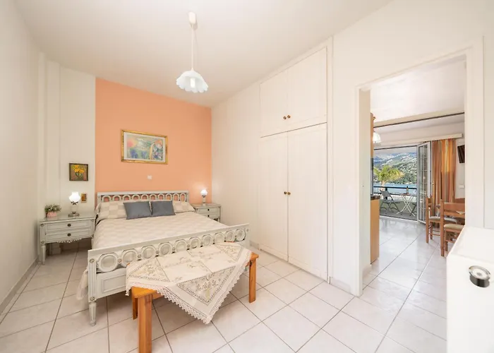 Myros * Argostoli (Kefalonia)