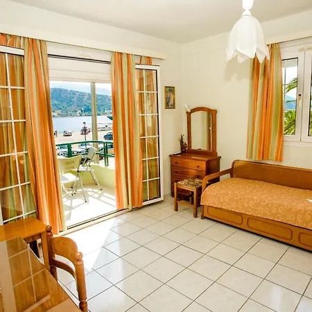 Myros * Argostoli (Kefalonia)